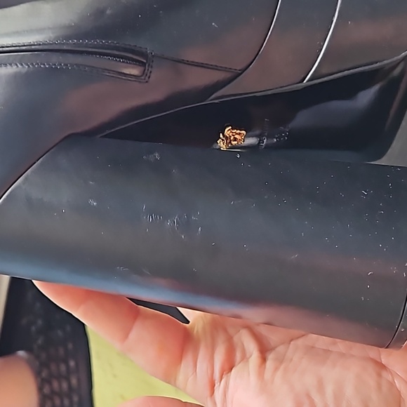 Versace - Intrico leather platform ankle boots - Picture 14 of 16